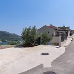 Osinium فيلة زاتون