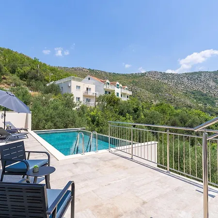 Osinium Villa